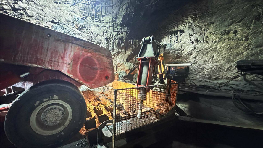 Impulse B320R and Impulse 150 Classic Hydraulic breaker — modern technologies for deep mining